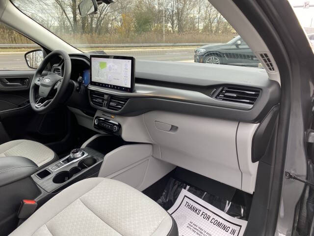 2023 Ford Escape Hybrid Active