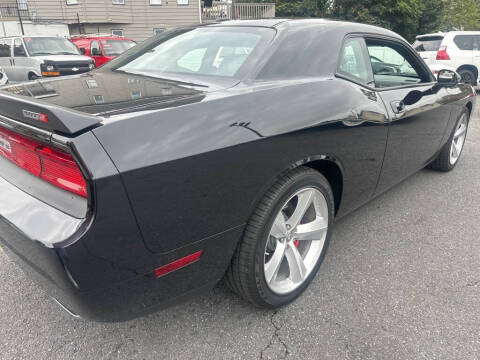 2009 Dodge Challenger SRT8