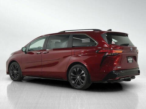 2022 Toyota Sienna XSE 7-Passenger