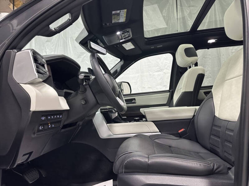 2024 Toyota Sequoia Capstone