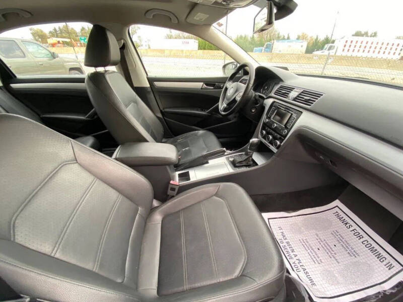 2012 Volkswagen Passat SE PZEV