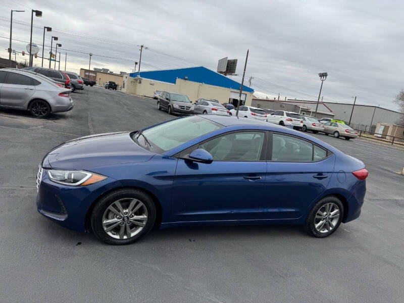 2017 Hyundai Elantra SE