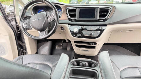 2019 Chrysler Pacifica Touring L