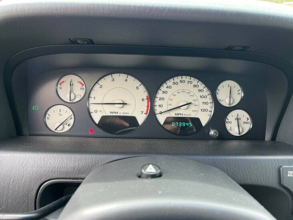 2002 Jeep Grand Cherokee 57