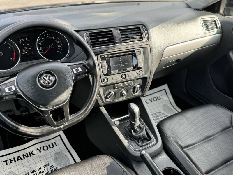 2015 Volkswagen Jetta SE photo 11