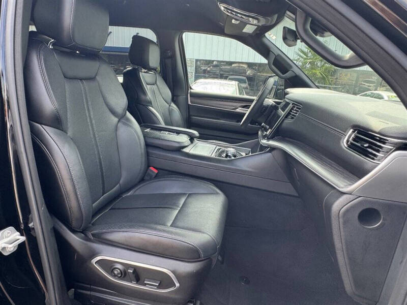 2024 Jeep Wagoneer