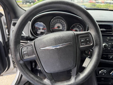 2012 Chrysler 200 LX