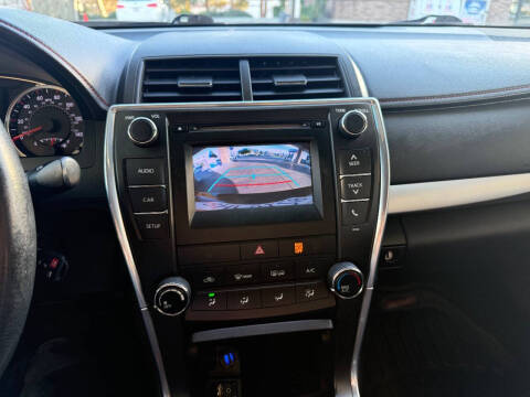 2015 Toyota Camry SE