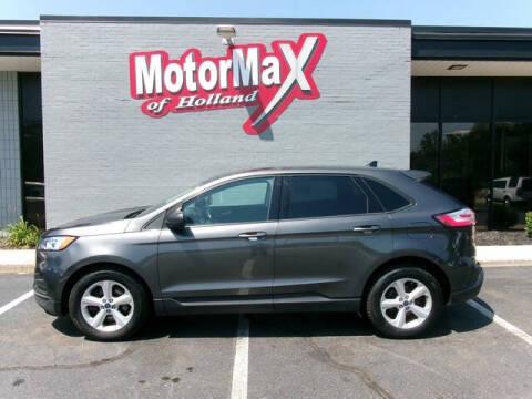 2019 Ford Edge SE Photo