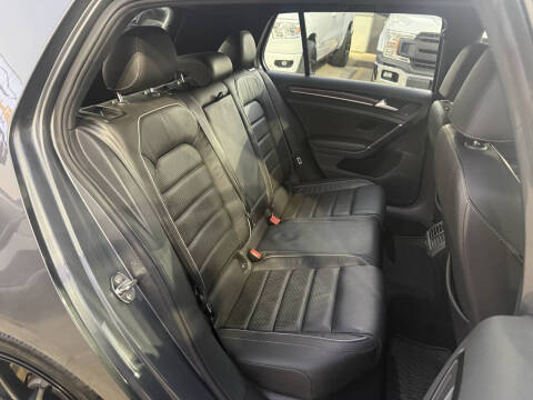 2018 Volkswagen Golf R 4Motion