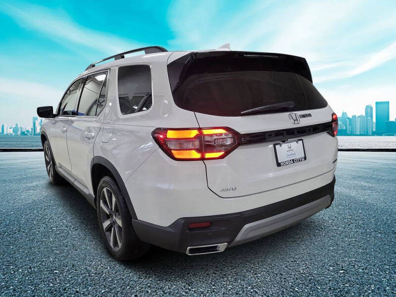 2025 Honda Pilot Touring