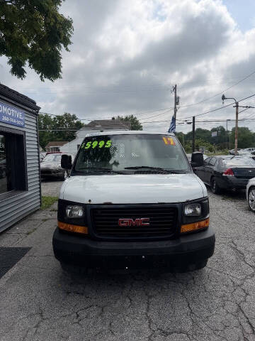2017 GMC Savana 2500