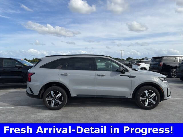 2023 Kia Sorento EX