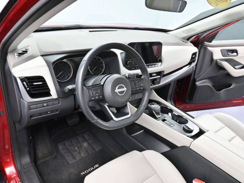 2022 Nissan Rogue SL