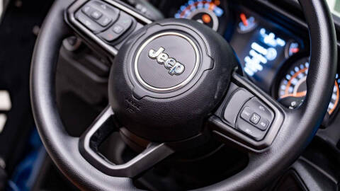 2026 Jeep Gladiator Sport