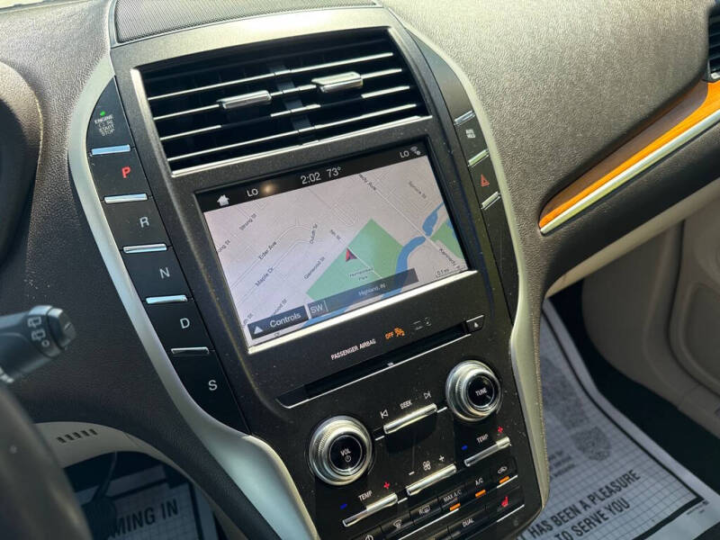 2019 Lincoln MKC Select