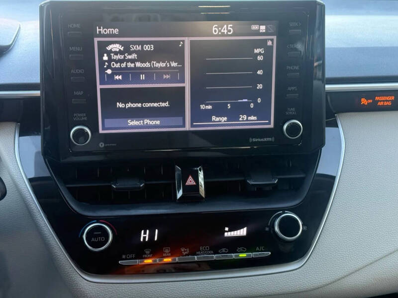 2022 Toyota Corolla LE