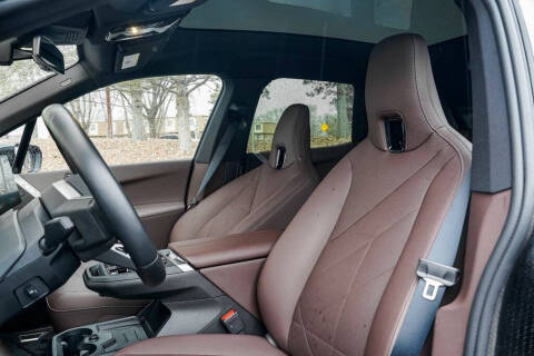 2025 BMW iX xDrive50