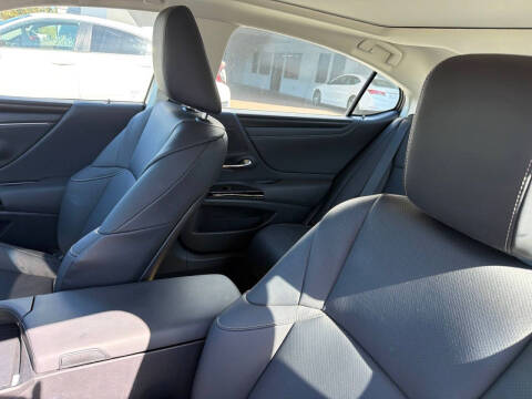 2024 Lexus ES 350