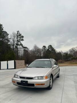 1997 Honda Accord for sale at Global Imports Auto Sales in Buford GA