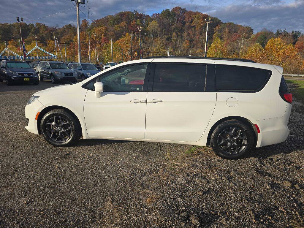 2018 Chrysler Pacifica for sale at Cambridge Used Cars in Cambridge, OH