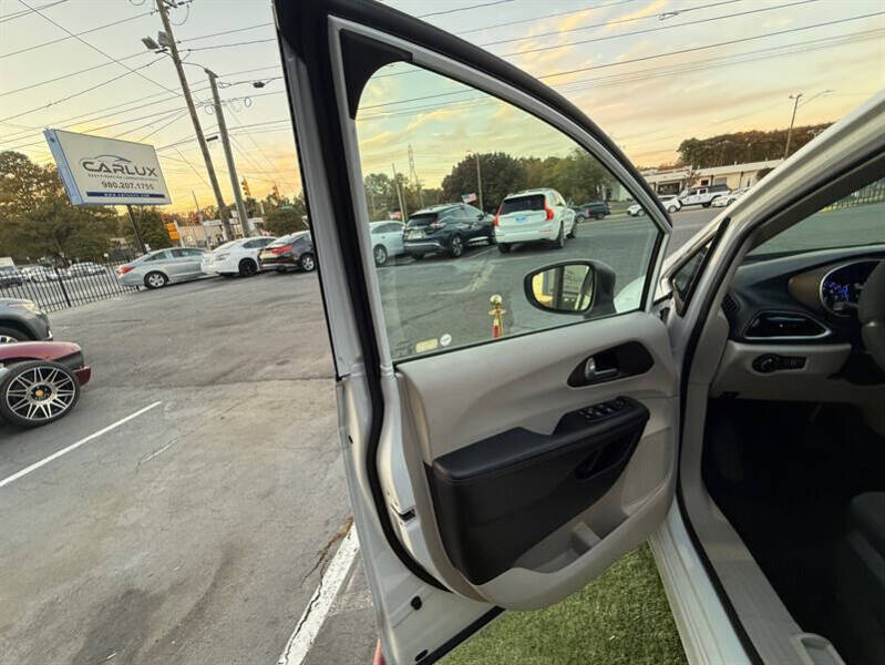 2017 Chrysler Pacifica Touring