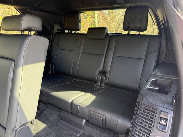 2025 Toyota Sequoia SR5