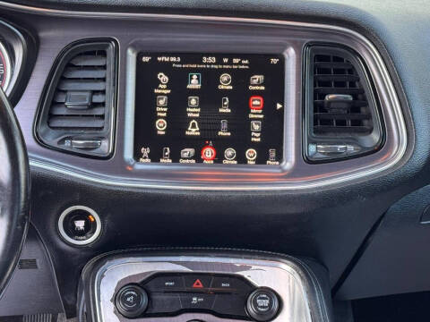 2016 Dodge Challenger SXT