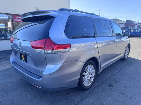2012 Toyota Sienna Limited 7-Passenger