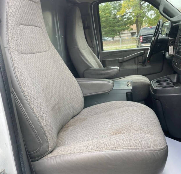 2016 Chevrolet Express 2500