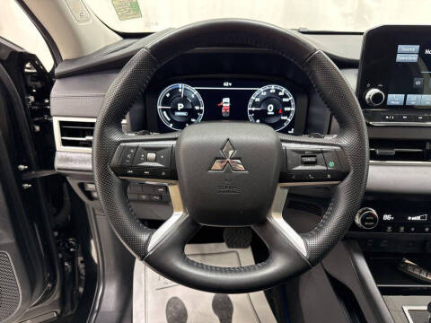 2024 Mitsubishi Outlander PHEV SE