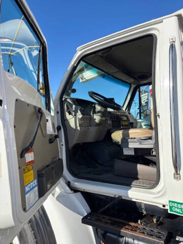 2003 Sterling LT7500 Series