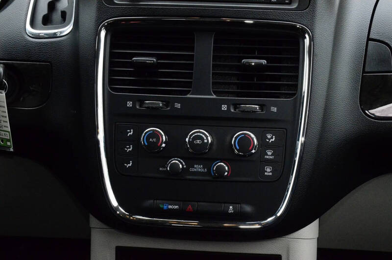 2020 Dodge Grand Caravan SE