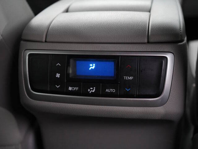 2017 Toyota Highlander LE Plus