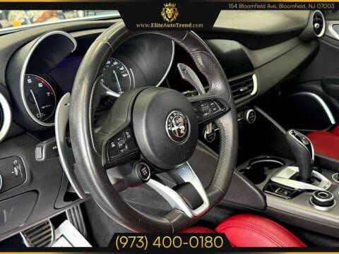 2022 Alfa Romeo Giulia Veloce