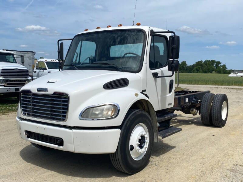 2008 Freightliner M2 106