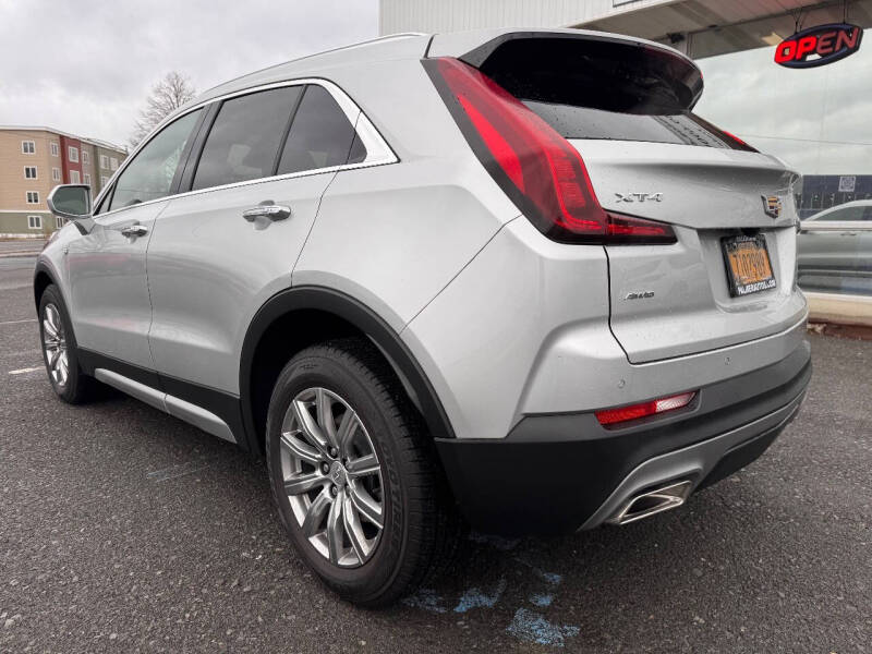 2020 Cadillac XT4 Premium Luxury