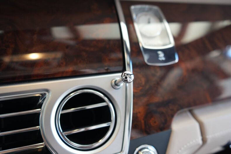 2017 Rolls-Royce Dawn