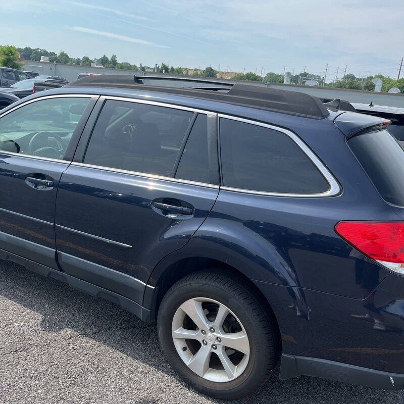 2013 Subaru Outback for sale at Vrbo Motors in Linden, NJ