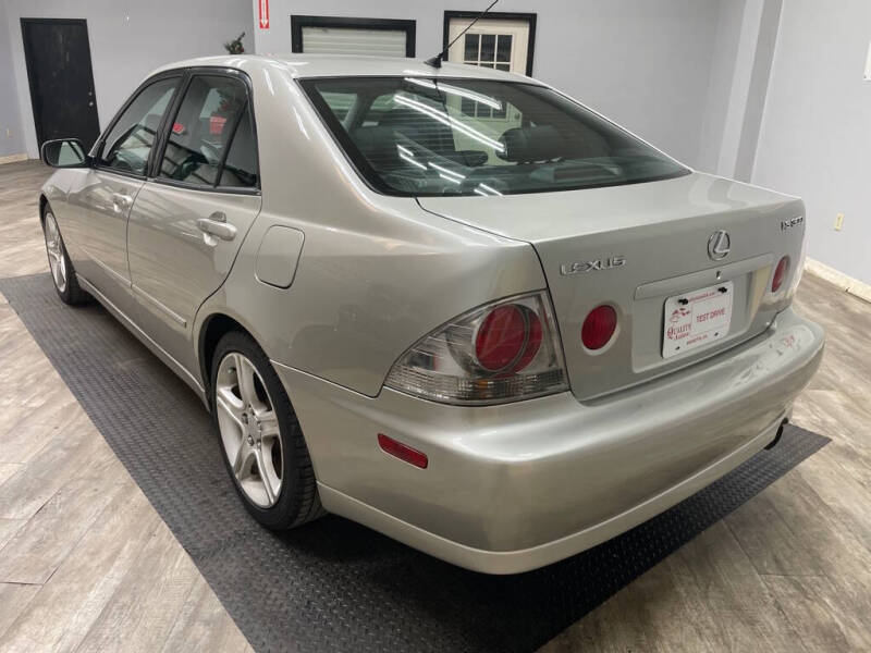 2001 Lexus IS 300