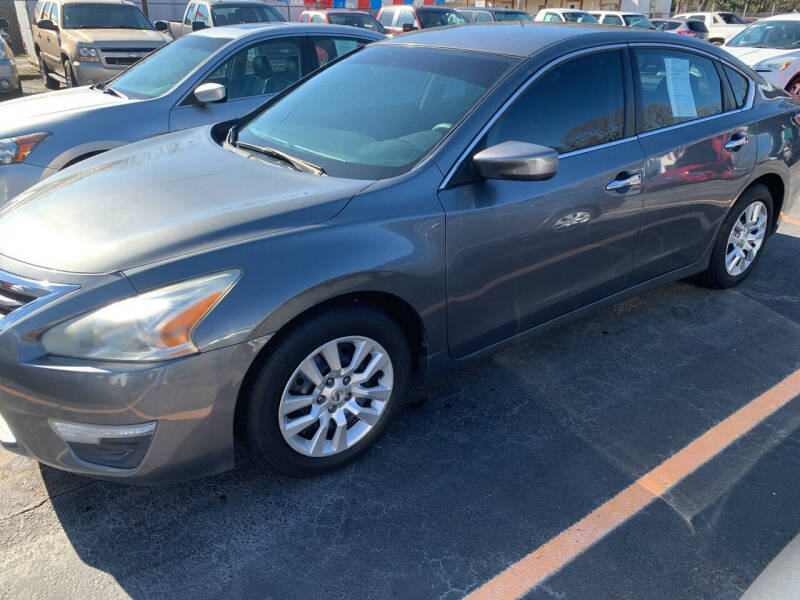 2015 Nissan Altima S's photo