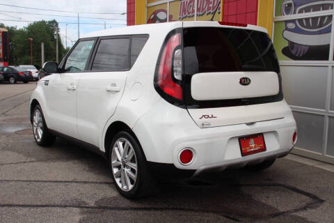 2019 Kia Soul +