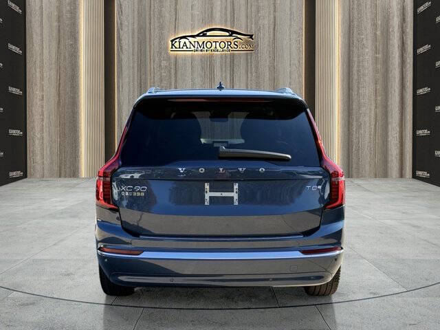 2025 Volvo XC90 T8 Ultra Bright Theme 6P