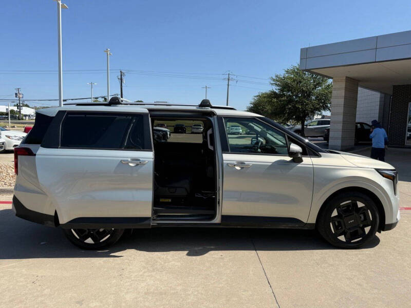 2025 Kia Carnival EX