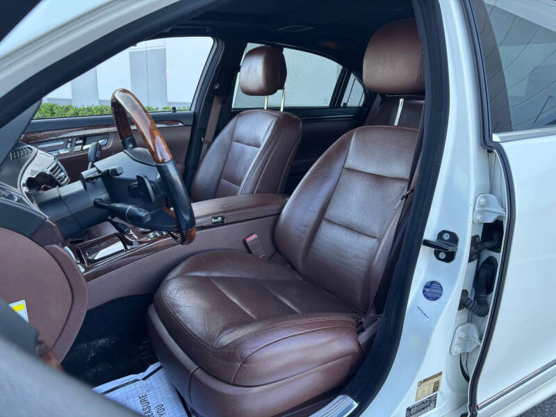 2011 Mercedes-Benz S-Class S 550