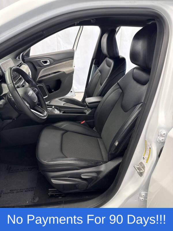 2023 Jeep Compass Latitude