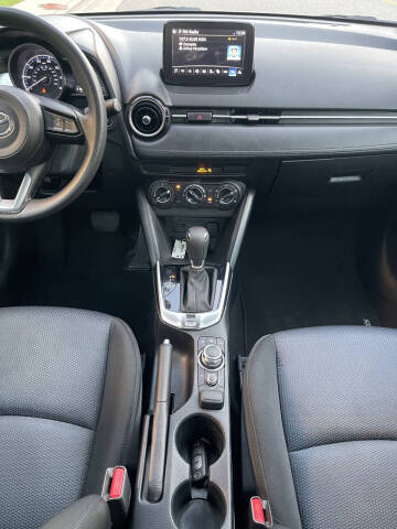 2019 Toyota Yaris XLE