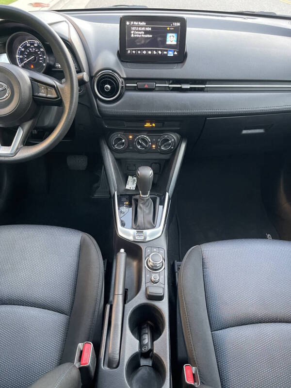 2019 Toyota Yaris XLE