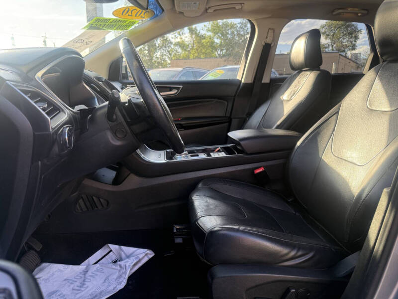 2020 Ford Edge Titanium