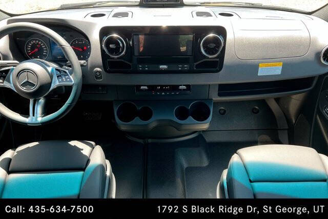 2025 Mercedes-Benz Sprinter